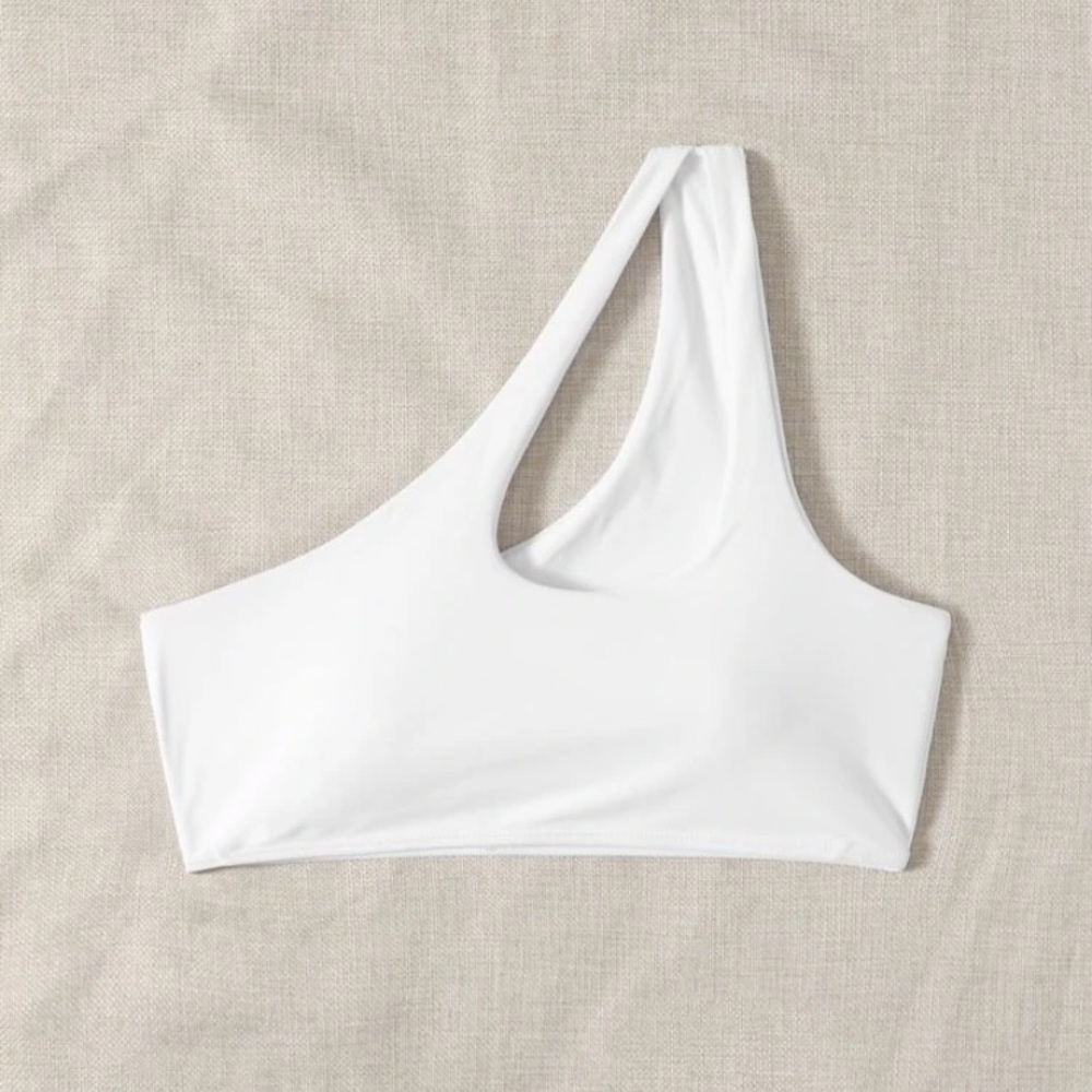 One shoulder sports bra